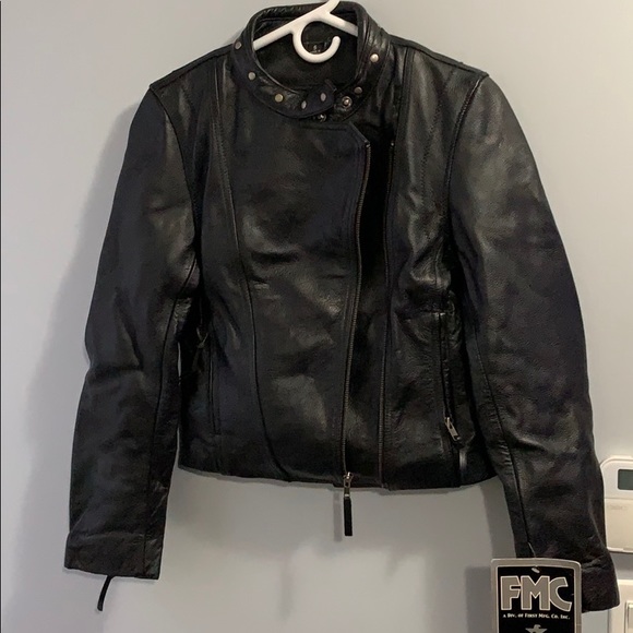 Women’s Motorcycle black leather jacket NWT - Picture 1 of 5